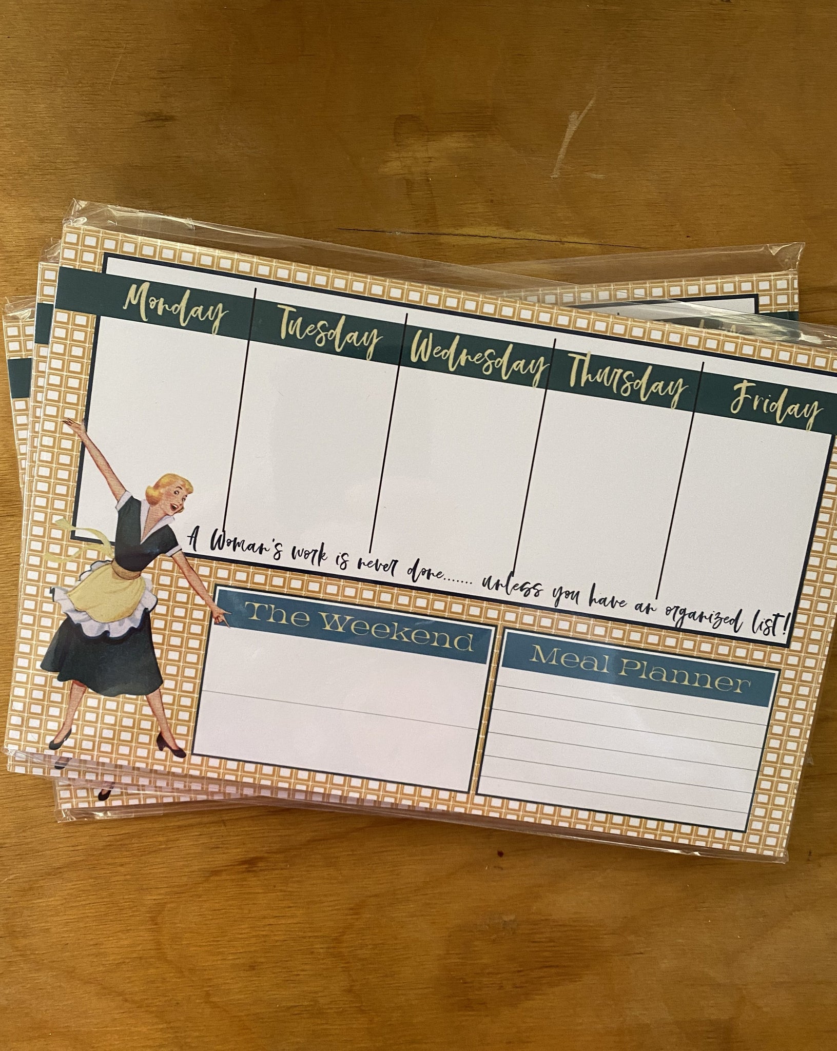 Retro Notepad Weekly Planner - Vintage Housewife To-Do List!